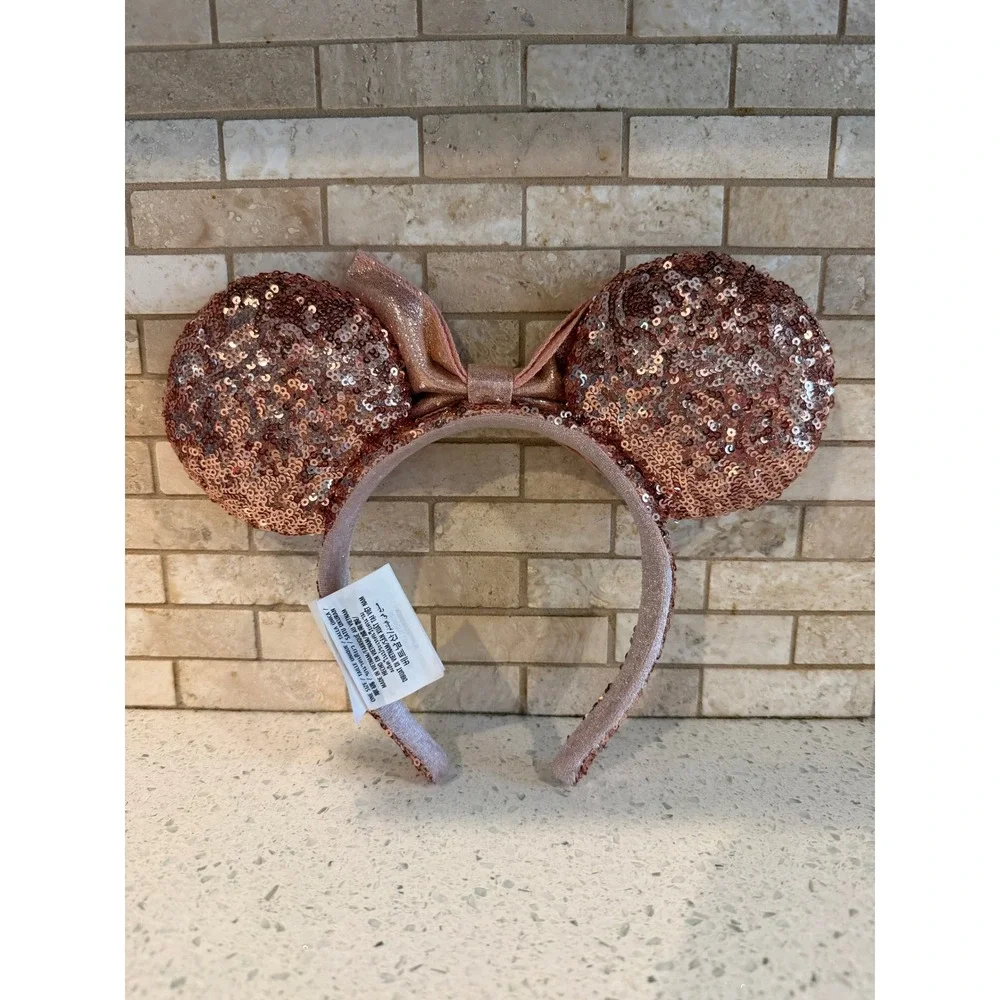 N/A ear branded